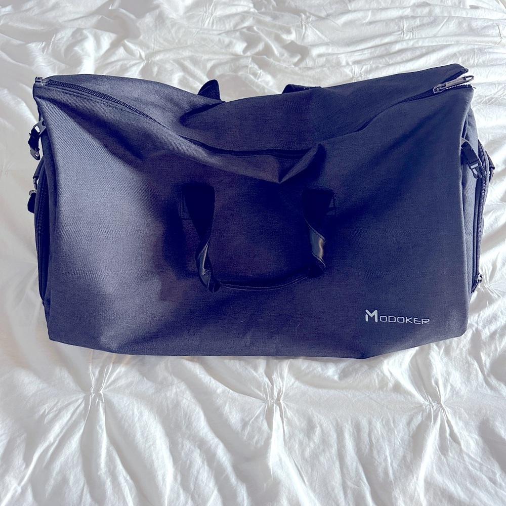 MODOKAR SUIT DUFFLE BAG
